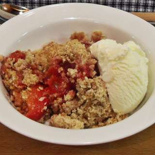 Plum Crumble