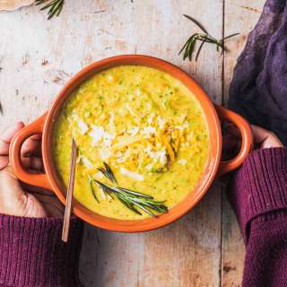 Broccoli Cheddar Soup (Panera Bread Copycat)