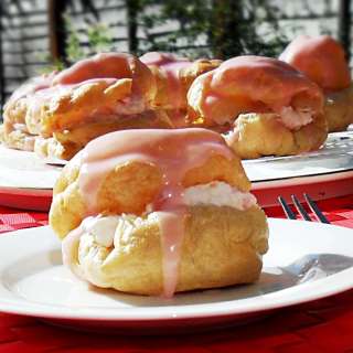 Strawberry Choux Buns