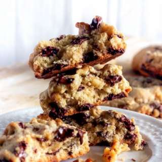 Levain Bakery Chocolate Chip Cookie Copycat