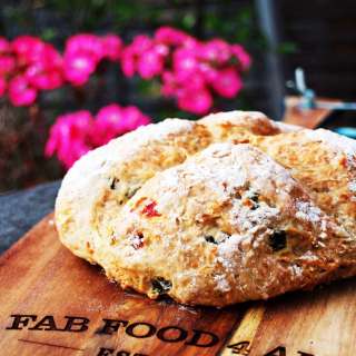 Easy Cheesy Jalapeno Soda Bread