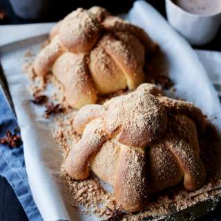 Pan De Muerto (Bread Of The Dead)