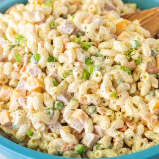 Traditional Macaroni Salad