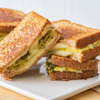 Egg Pesto Melt