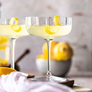 Bee's Knees Cocktail