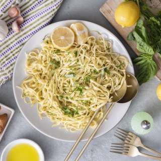 Fresh Herb Pasta with Garlic Lemon Sauce