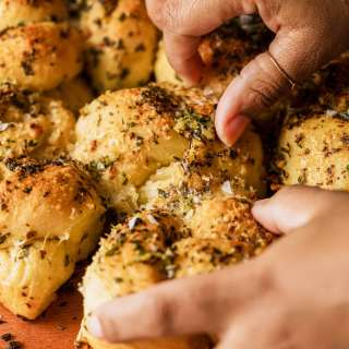 Garlic Butter Rolls