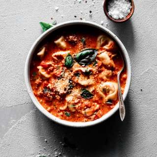 One Pot Easy Tortellini Soup Recipe