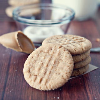 4 Ingredient Peanut Butter Cookies