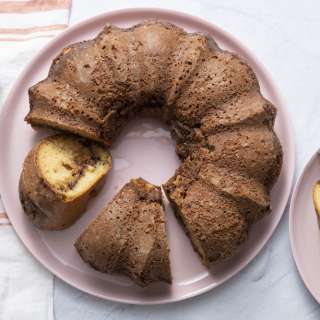 Cinnamon Streusel Coffee Cake