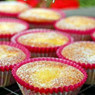 Lemon & Elderflower Curd Cupcakes