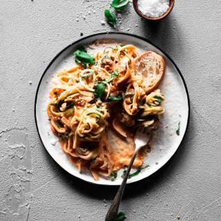 Creamy Roasted Red Pepper Pasta