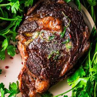 Sous Vide Tomahawk Steak