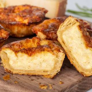 Swiss Cheese Pies (Chäschüechli)