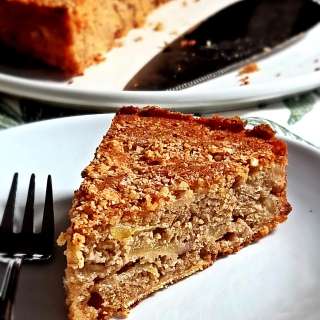 Lillian's Apple Cake