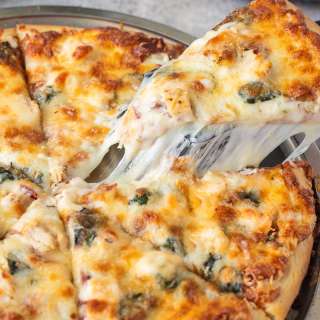 Alfredo Pizza