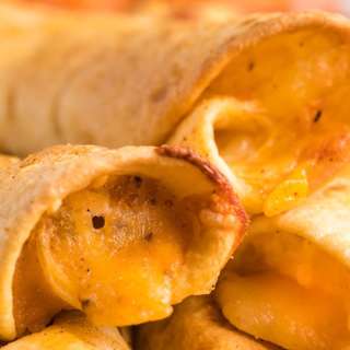 Copycat Taco Bell Cheesy Roll Ups