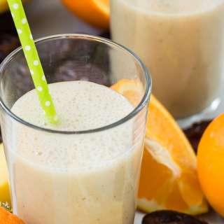 Banana Date Shake