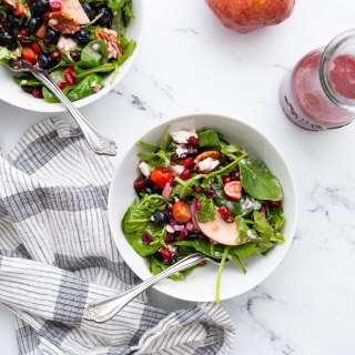 Mixed Green Salad with Fruit and Nuts