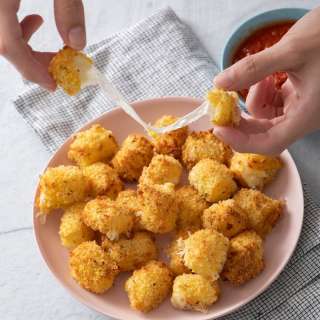 Air Fryer Crispy Cheese Bites