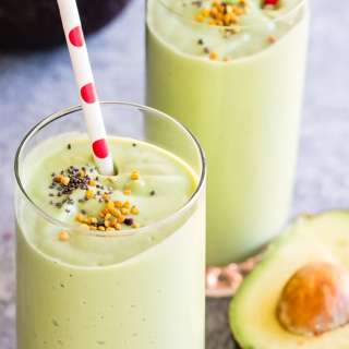 Vanilla Avocado Greens Smoothie