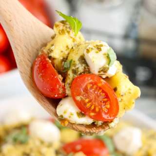 Easy Pesto Tortellini Salad