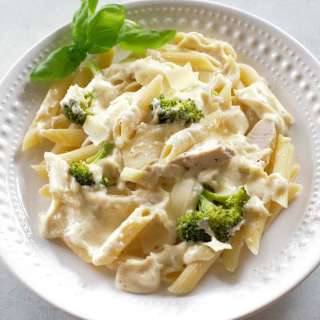 Chicken Broccoli Alfredo