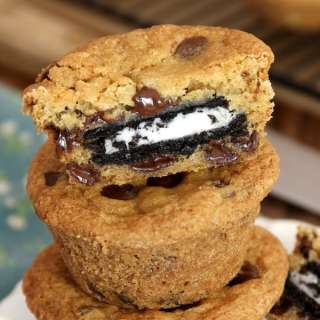 Oreo Stuffed Chocolate Chip Cookies (video recipe)