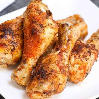 Easy Sous Vide Chicken Drumsticks Recipe (+VIDEO)