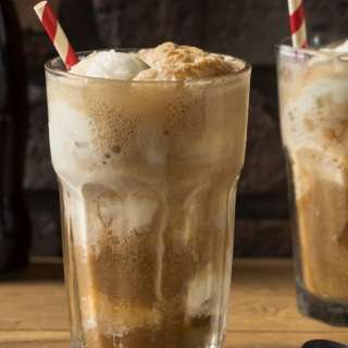 Coke Float (Ice Cream Float)