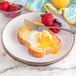 Air Fryer Eggs on Toast (Egg in a Hole)
