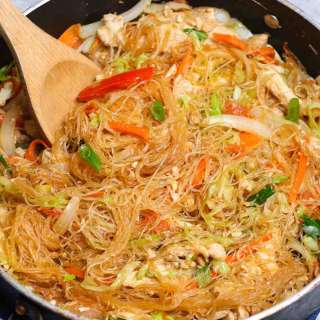 Pad Woon Sen Recipe (with Video)