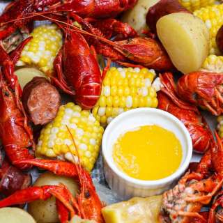 Easy Garlic Butter Seafood Boil
