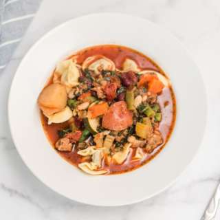 Slow Cooker Minestrone Soup with Tortellini