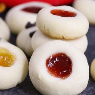 Best Holiday Cookies: Thumbprint Cookies Recipe