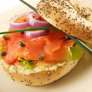 Easy Smoked Salmon Bagel