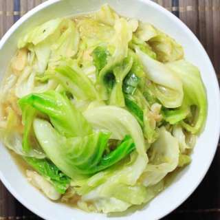 Easy Chinese Appetizer: Stir-Fried Chinese Cabbage