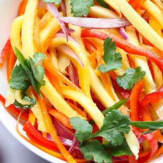 Easy Raw Vegan Mango Salad