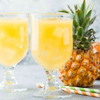 Easy Pineapple Crush Cocktail Recipe