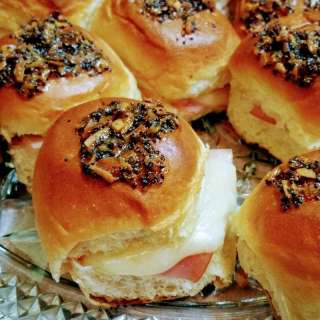 Hawaiian Roll Ham Sliders Recipe