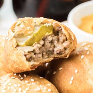 Cheeseburger Crescent Rolls