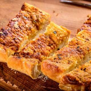 Sourdough Garlic Bread Recipe