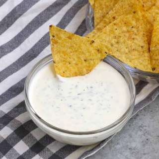 Best Sauces for Chicken (Easy Ranch Sauce Recipe and More)