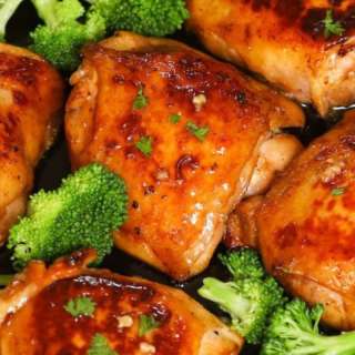 Chicken Thigh Internal Temp + How to Bake Chicken Thigh