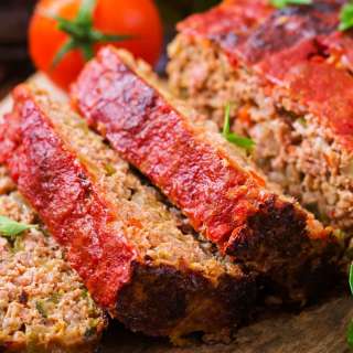 Oven Baked Meatloaf Recipe (+Meatloaf Oven Temp)