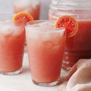 Agua De Guayaba