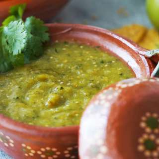 Easy Tomatillo Salsa Verde