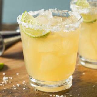 Fresh Peach Margarita Recipe
