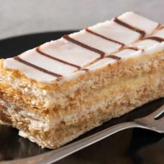 Best Puff Pastry Desserts (Napoleon Dessert Recipe and More)