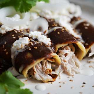 Enmoladas (Chicken Mole Enchiladas) Recipe